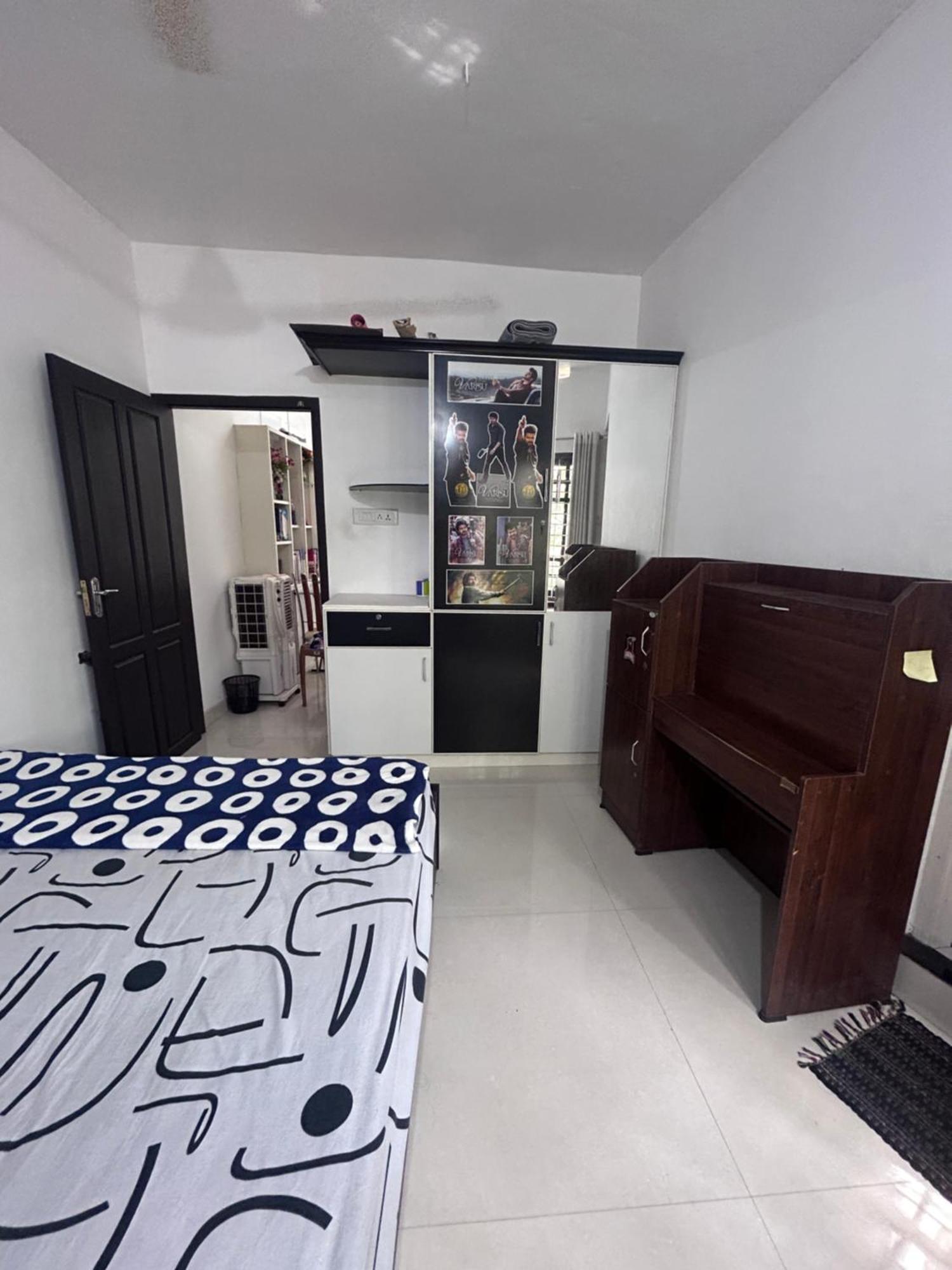 Chaithritha Ladies Homestay Thiruvananthapuram Bagian luar foto