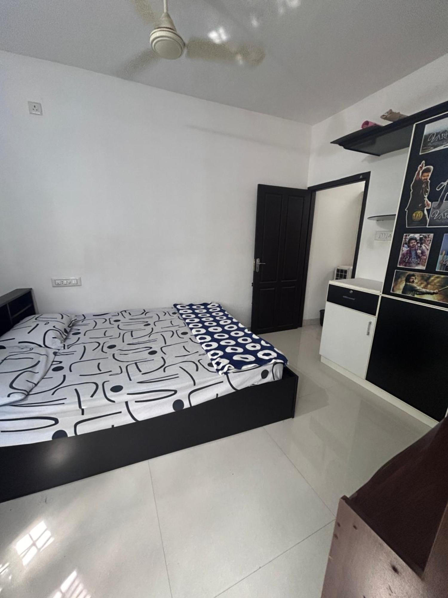 Chaithritha Ladies Homestay Thiruvananthapuram Bagian luar foto