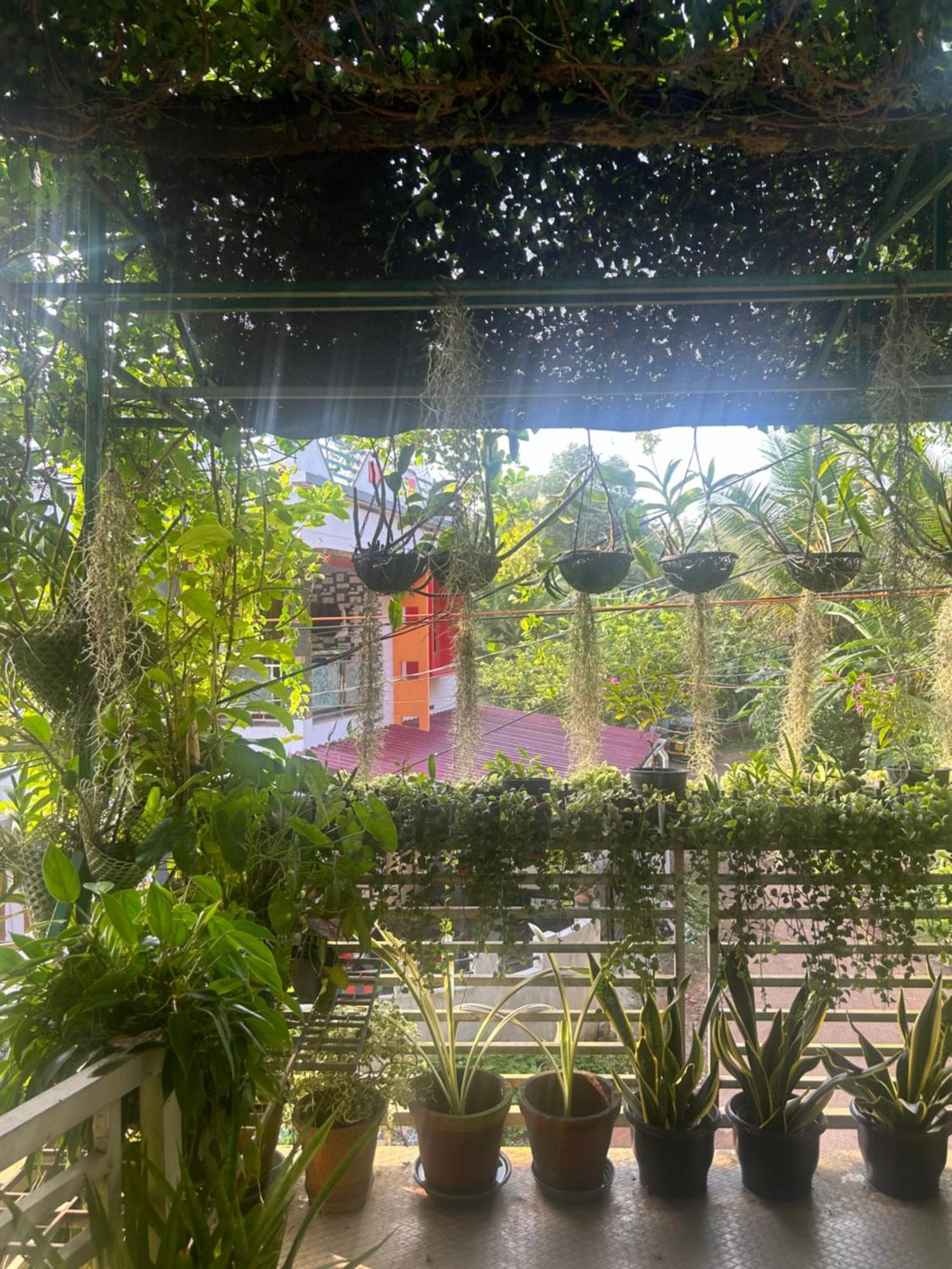 Chaithritha Ladies Homestay Thiruvananthapuram Bagian luar foto
